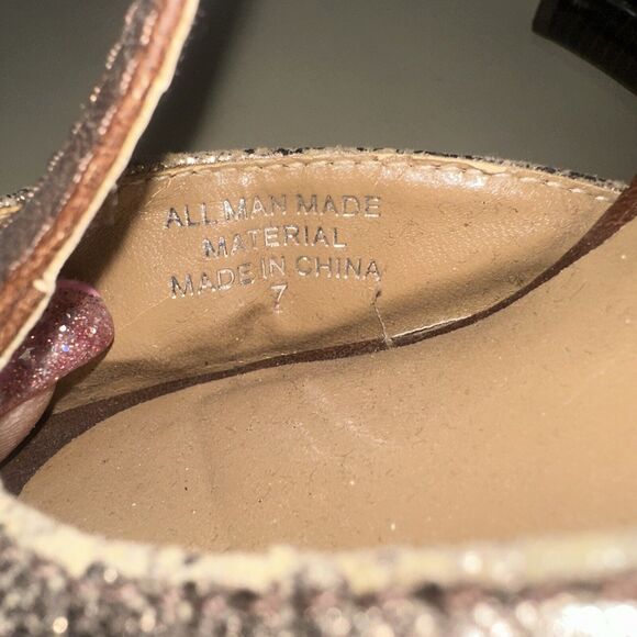 Vintage Twenty-One T-Strap Brown Gold Leather Sandals Heel Shoes Size 7 - Picture 11 of 11